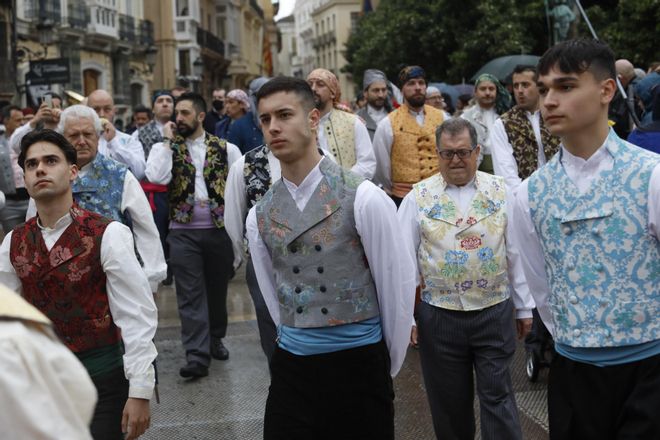Búscate en el primer día de Ofrenda por la calle Quart (entre las 15.30 y las 17.00 horas)