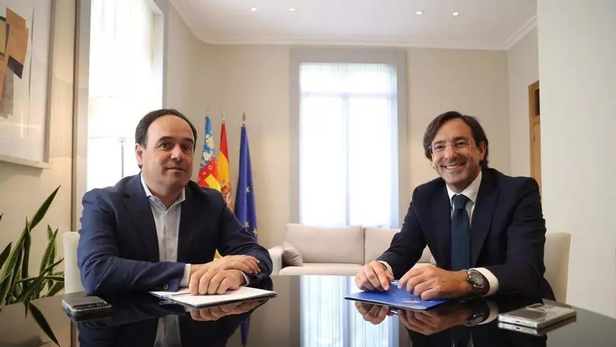 Reunión clave entre Pérez Llorca y Luis Rodríguez por la modernización del Puerto de Alicante