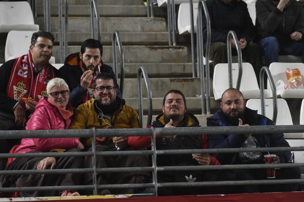 El Real Murcia vence frente al Cádiz