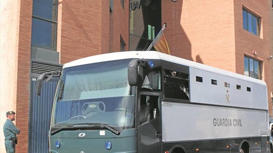 Despliegue de Guardia Civil con ocho detenidos por contrabando