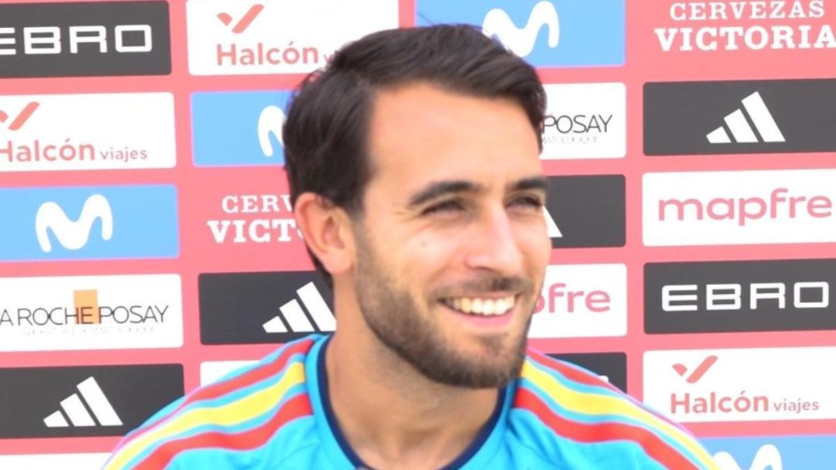Photo: sport.es Eric Garcia Leaves Spain Squad Due to Knee Injury Ahead of Barcelona Return