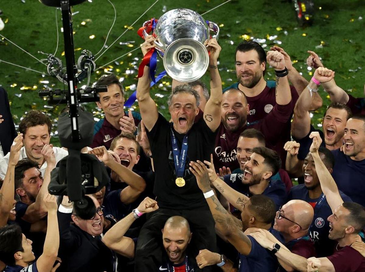 Bajo la dirección de Luis Enrique, el PSG goleó 5-0 al Inter de Milán para ganar la primera Champions League en su historia