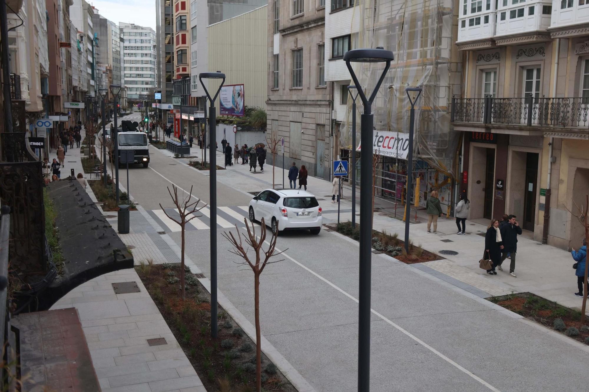 La calle San Andrés reabre al tráfico