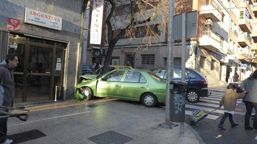 Los accidentes de tráfico se reducen el 25% en Cáceres, según el ayuntamiento