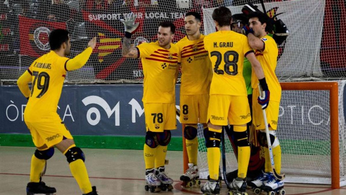 Los jugadores azulgranas en la celebración de un gol