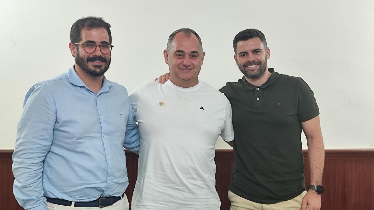 El club ha decidido reconocer el trabajo de José Manuel Grande con la concesión de la insignia de oro.