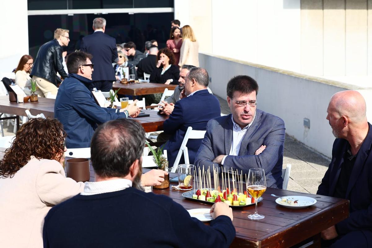 En imágenes | Ambiente en la presentación de The Wave en Barcelona