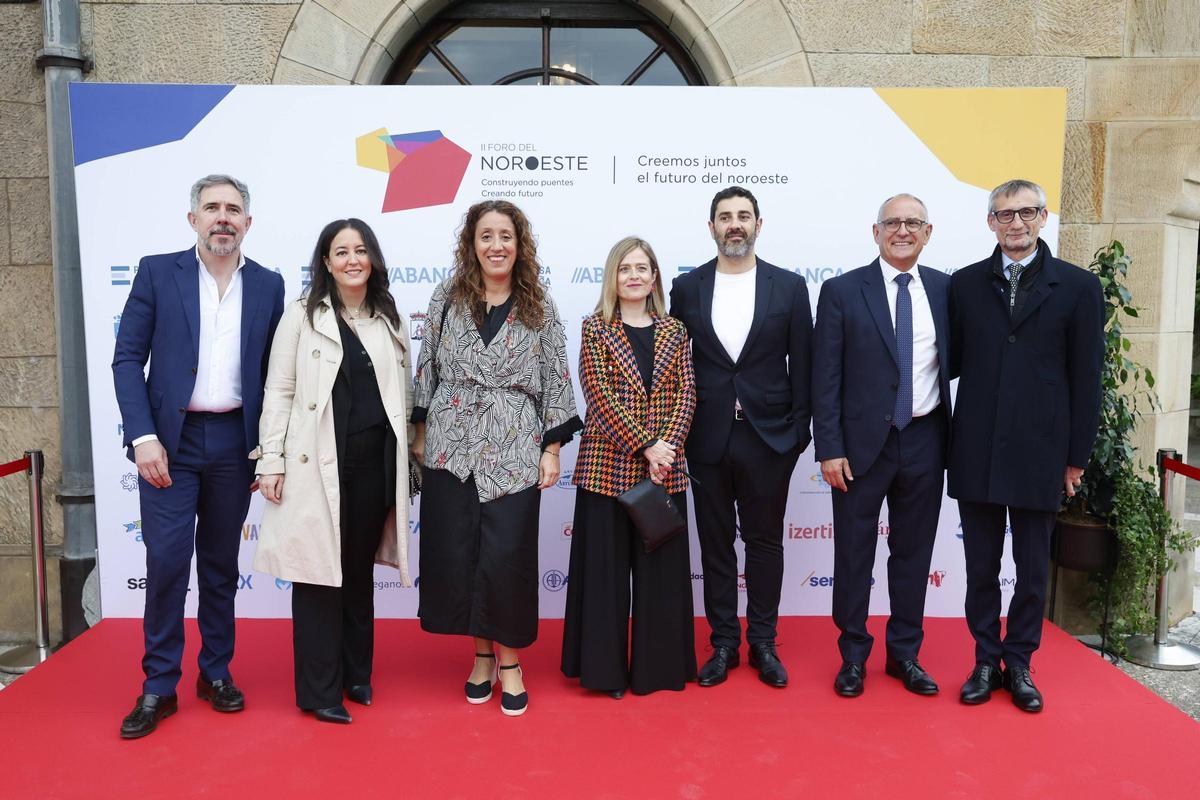 Pedro Costa, Henar Senovilla, Cecilia Babarrro, Patricia Alfaro,  Daniel Domínguez, Juan Carlos da Silva y Xaime Leiro.