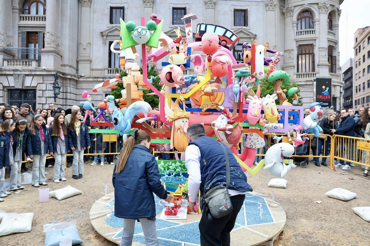 La falla infantil municipal llega a la plaza