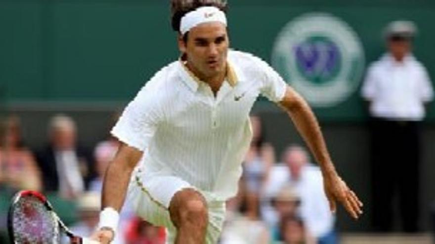 Federer sigue pisando firme y jugará con Soderling,el destructor de españoles