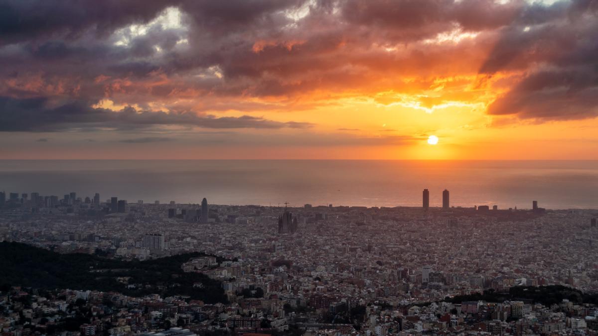 Amanecer desde el Observatori Fabra, captado a principios de este año.