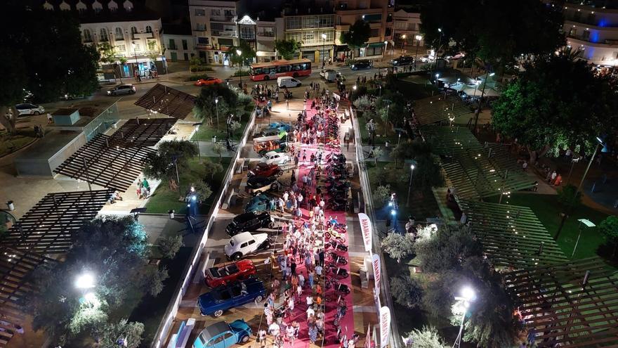 La Noche Viva Fuengirola reúne a miles de personas en 12 espacios públicos