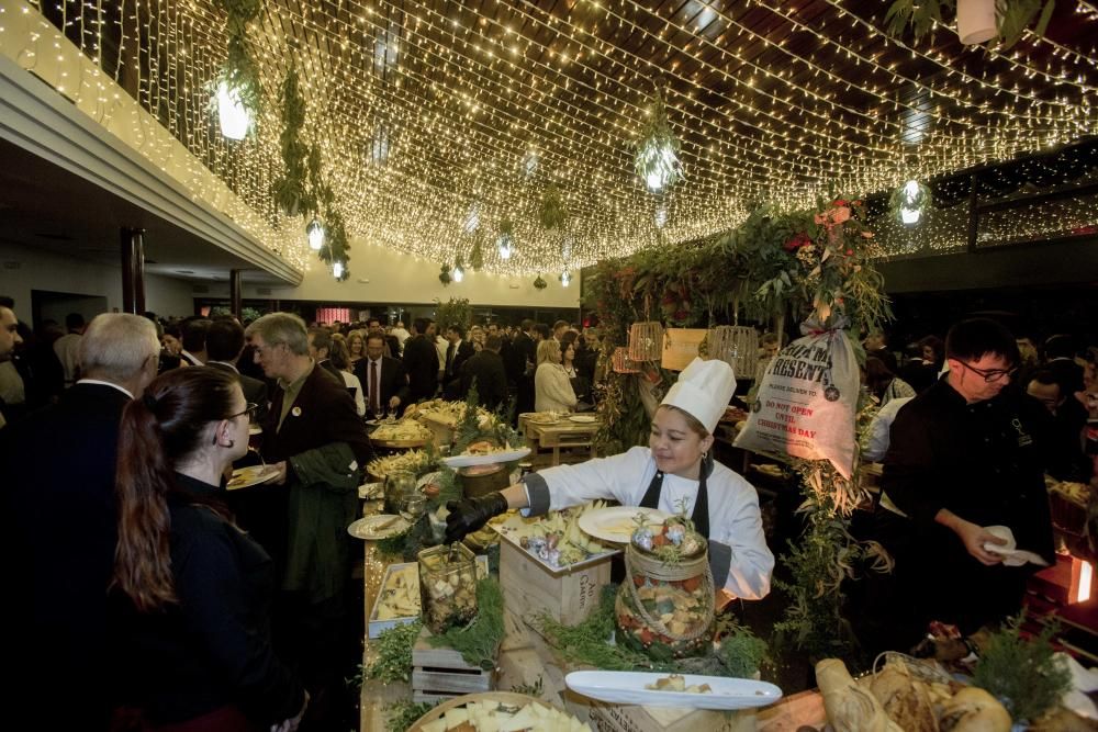 Vectalia celebra su cóctel solidario de Navidad