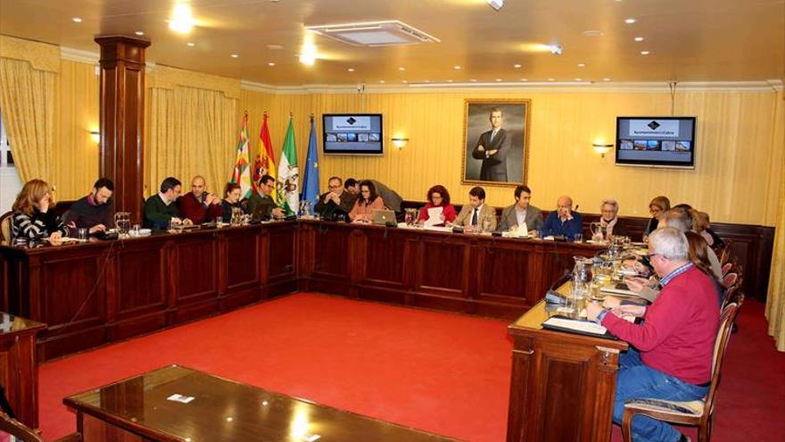 El Pleno reclama el arreglo de la carretera de la Fuente de las Piedras