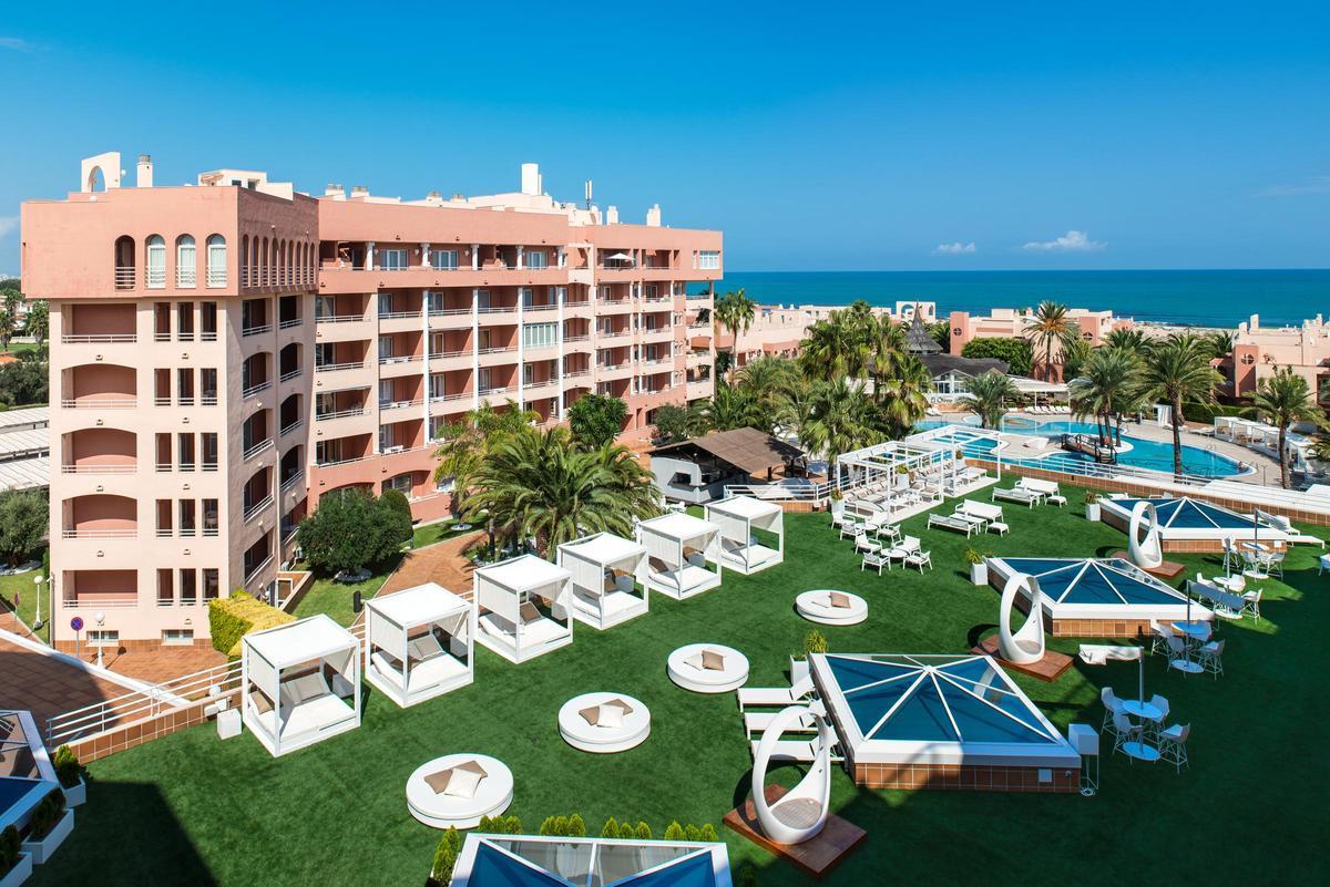 Hotel de cuatro estrellas en Oliva Nova Beach & Golf Resort.
