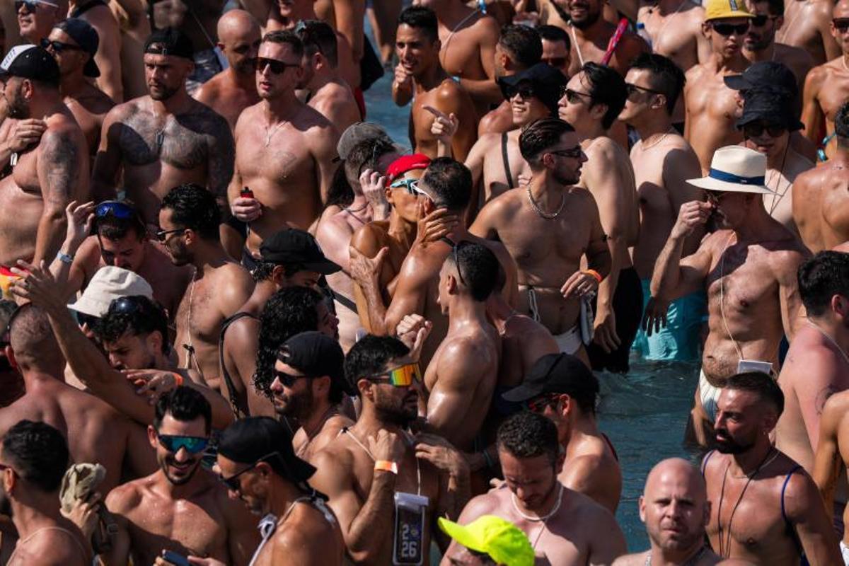 Ambiente en la fiesta de el Circuit Festival en Isla Fantasia