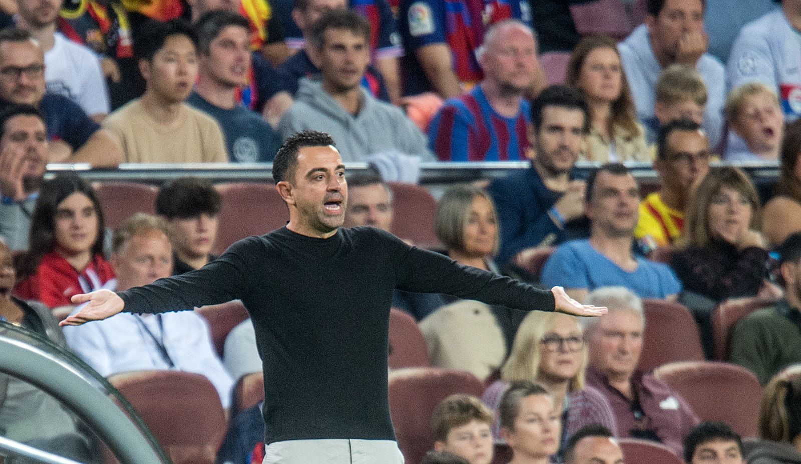 Xavi se enfada durante el Barça-Celta en el Camp Nou.