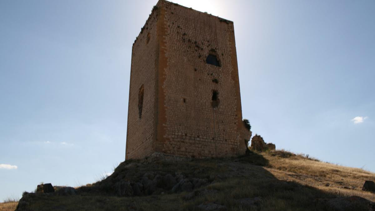 Torre del homenaje del Castillo de la Estrella de Teba