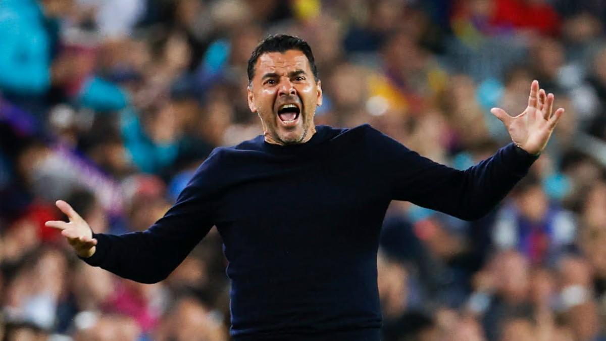 Míchel, durante el partido del Girona ante el FC Barcelona