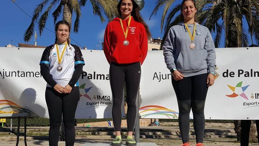 Podio femenino de la competición de Damas.