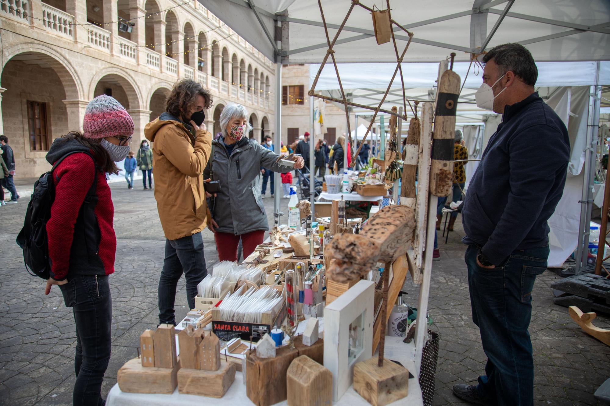 Artesanía y diseño en el Rata Market de Navidad