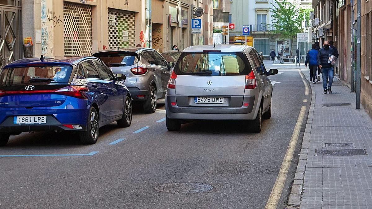 Calle de San Miguel, en la zona donde se proyecta la intervención en aceras y calzada.