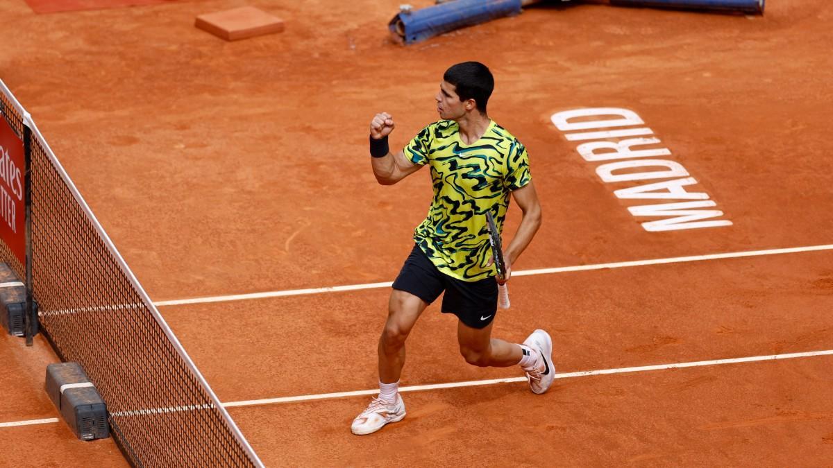 Alcaraz se impuso con claridad a Zverev