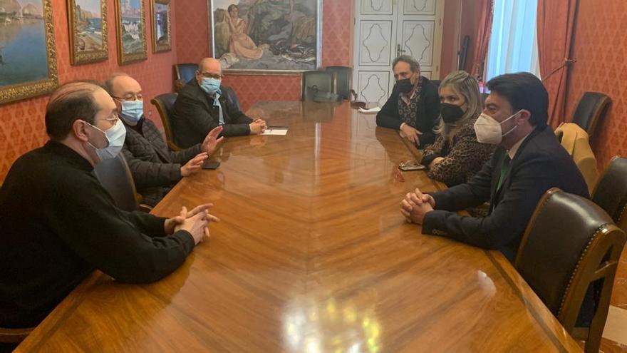 Un momento de la reunión entre Iglesia y Ayuntamiento para abordar qué se hará el día de la Peregrina