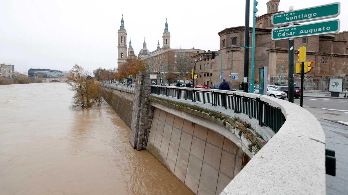 Crecida del río Ebro en Zaragoza