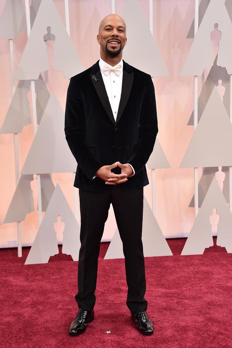 Oscar 2015, Common con pajarita blanca