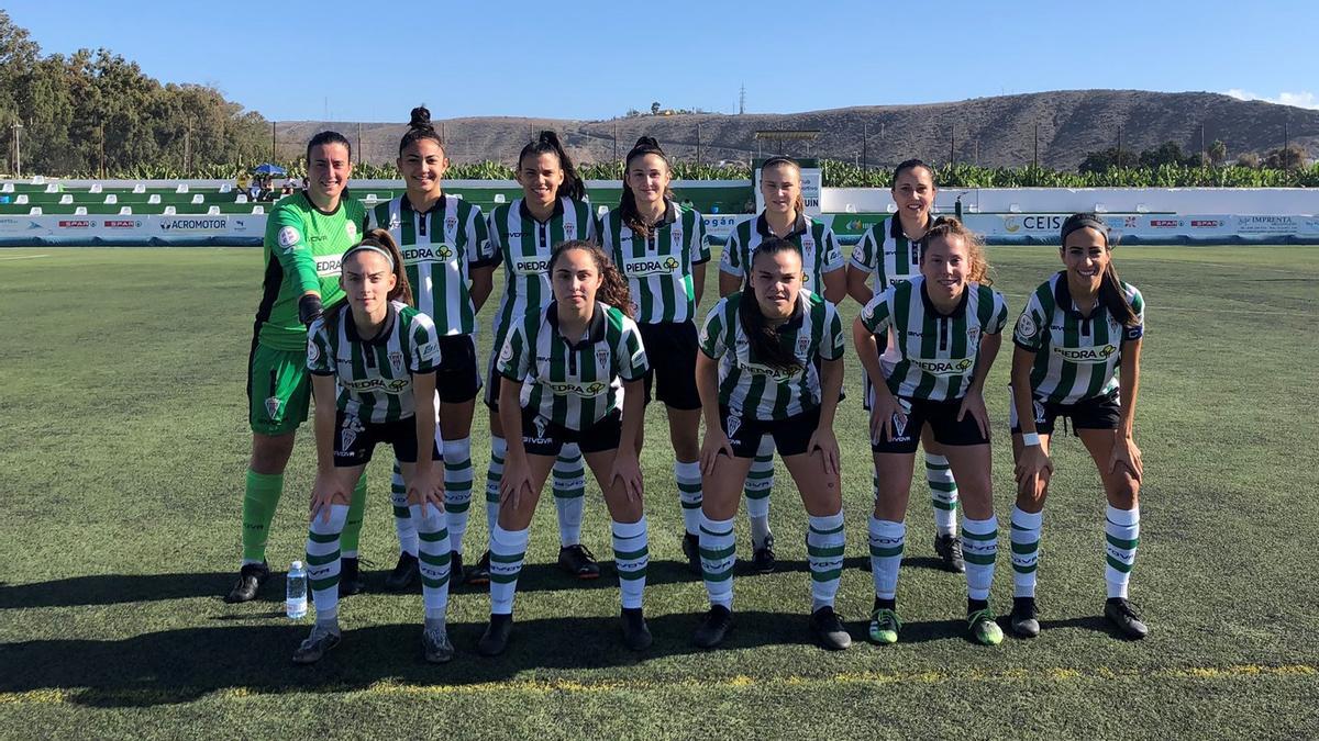 Equipo del Córdoba  CF Femenino en su partido en Arguineguín.