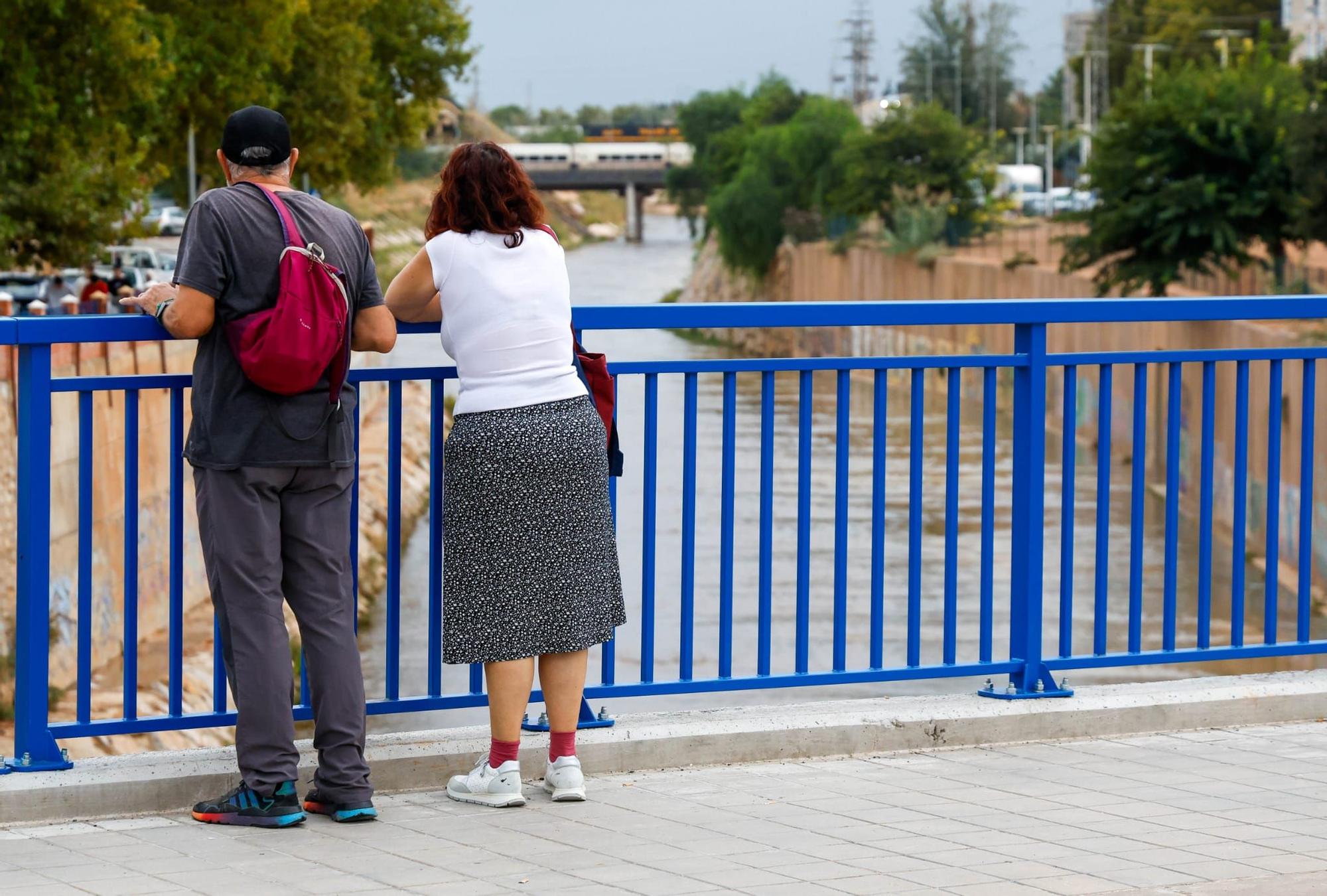 Así está el barranco del Poyo a su paso por Catarroja este jueves 9 de octubre en plena dana Alice
