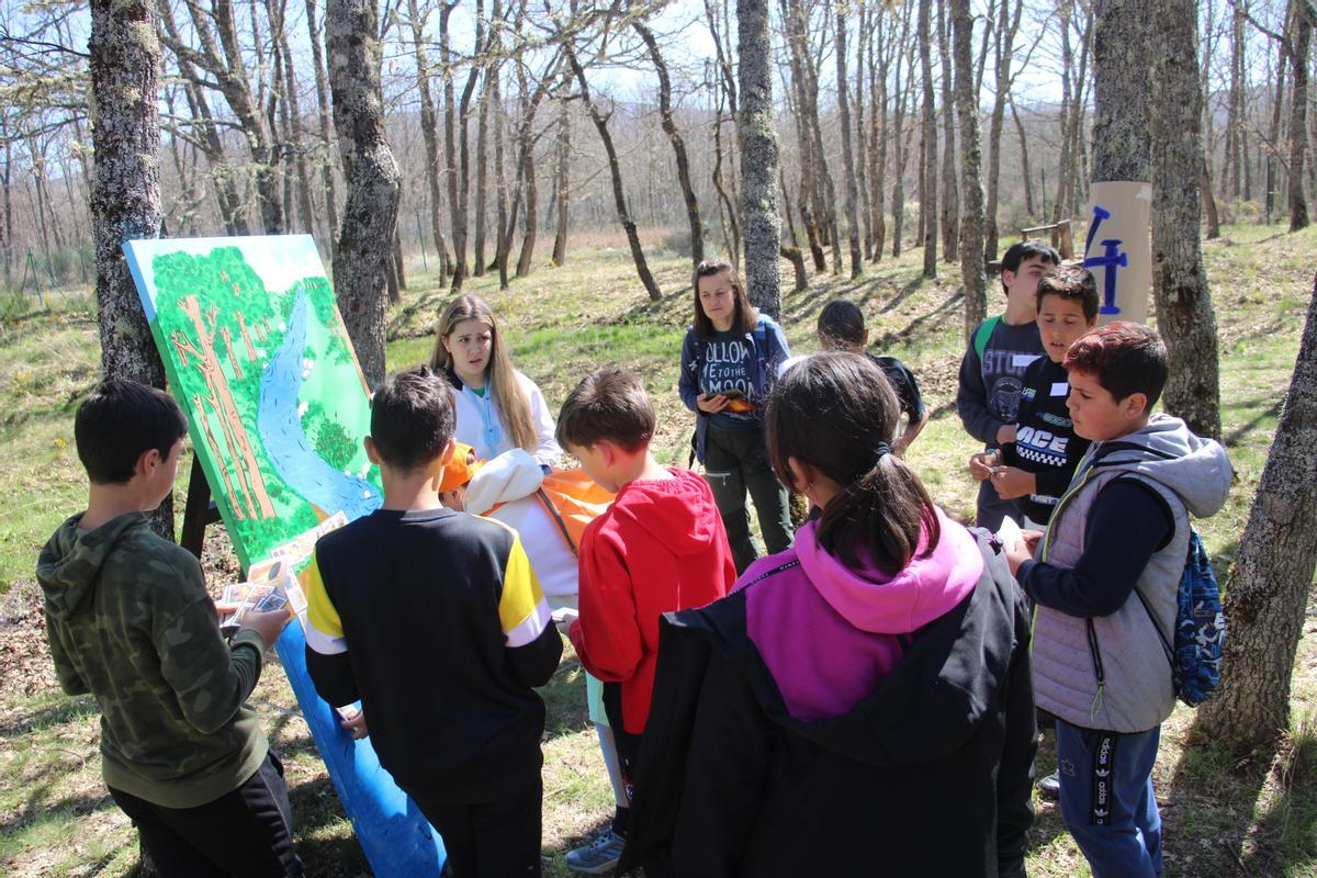 GALERÍA | Escolares de Sanabria descubren el proyecto “Lake trek" GALERÍA | Escolares de Sanabria descubren el proyecto “Lake trek"