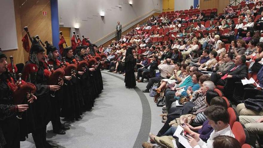 Inauguración de las jornadas, con la Real Banda de Gaitas.