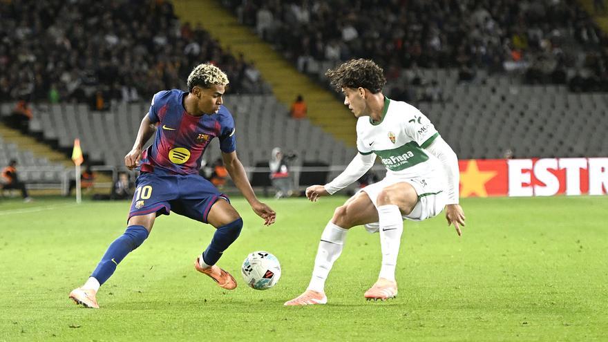 Héctor Fort, al Borussia Dortmund: el Fulham mantiene viva la 'bala' de Arnau Martínez