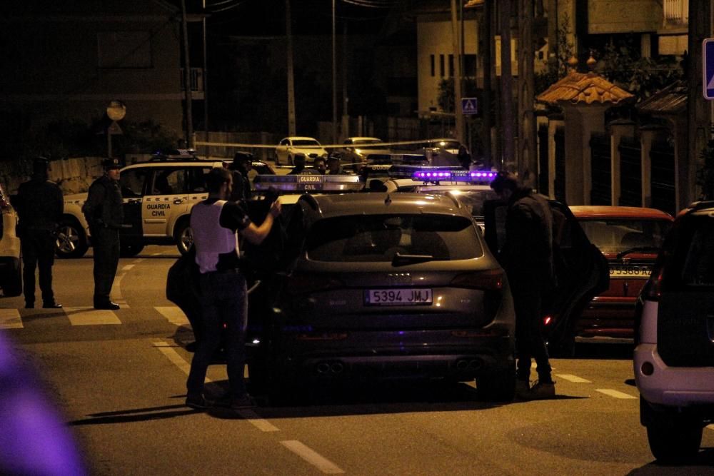 Fallece tras atrincherarse y dispararse en casa de su expareja en Cangas