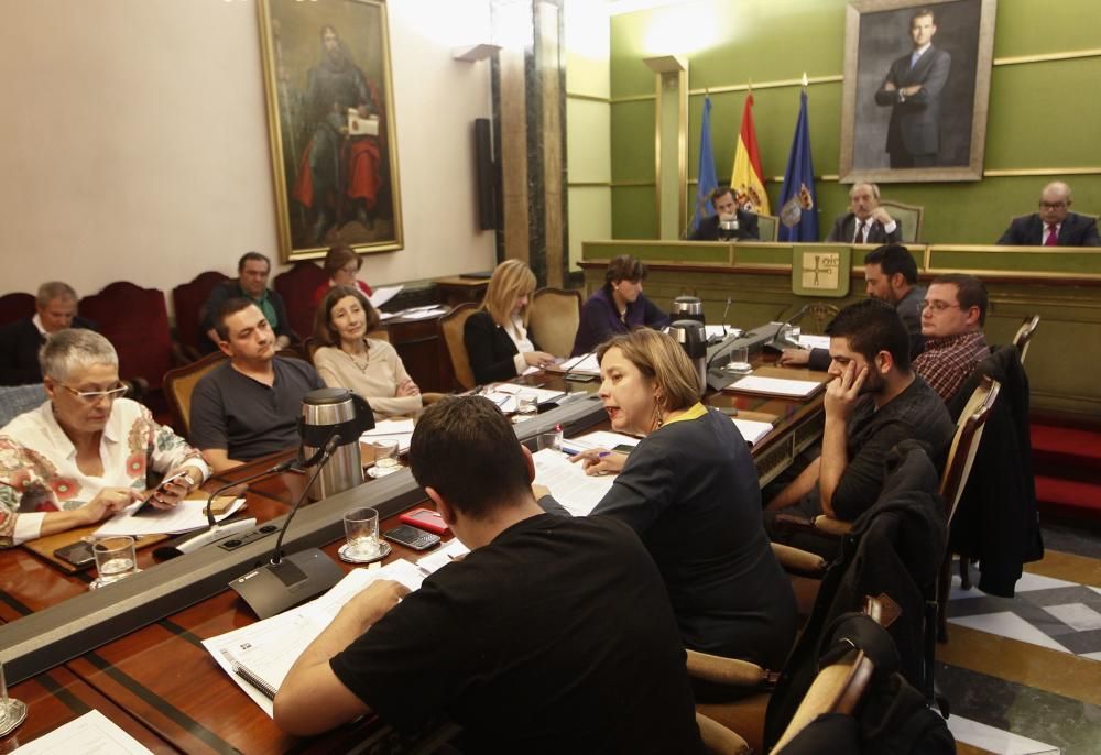 Pleno en el Ayuntamiento de Oviedo