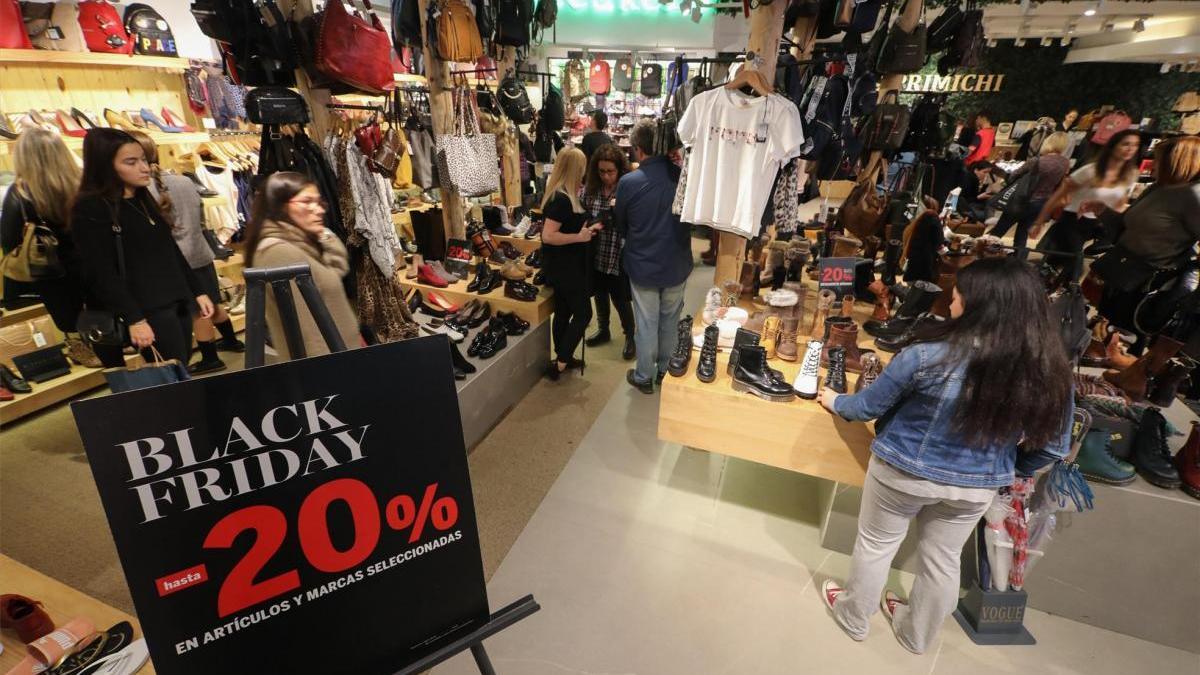 El comercio crea 530 empleos por el Black Friday y el Cyber Monday