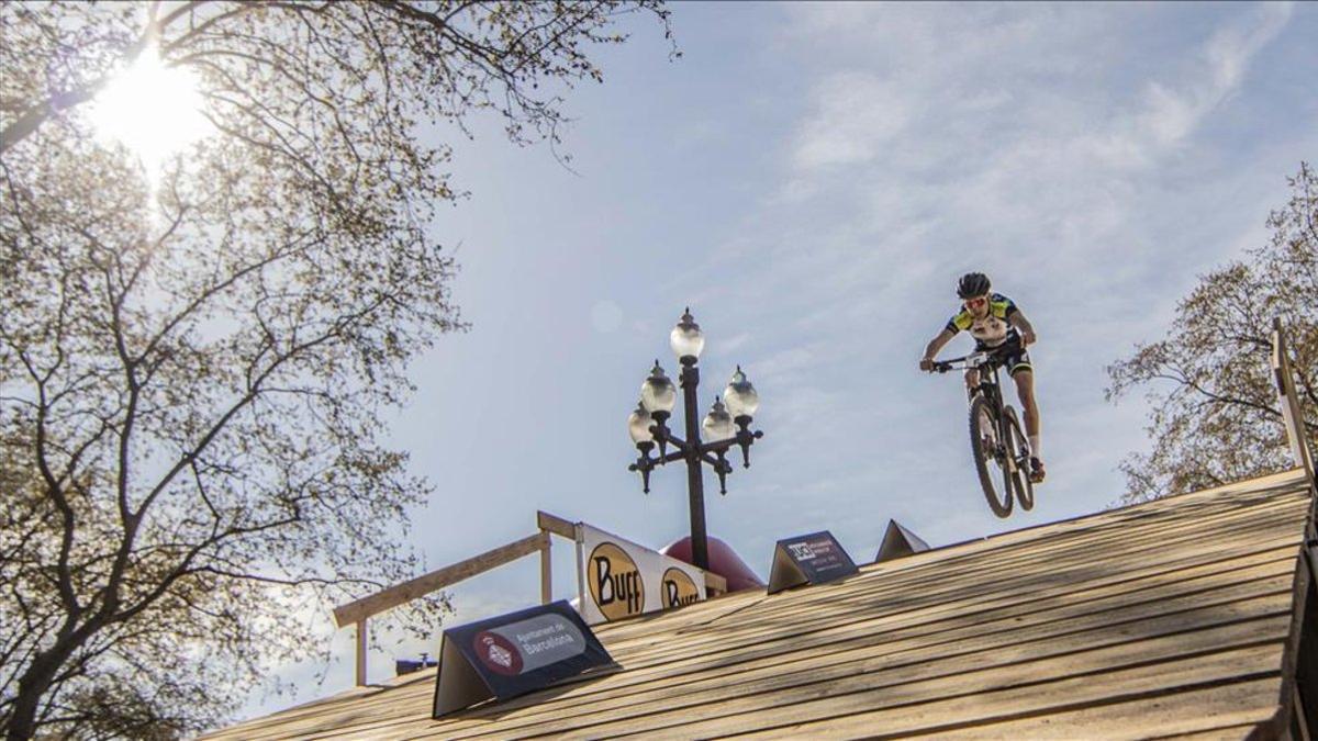 Los saltos por las escaleras de Montjuïc son espectaculares