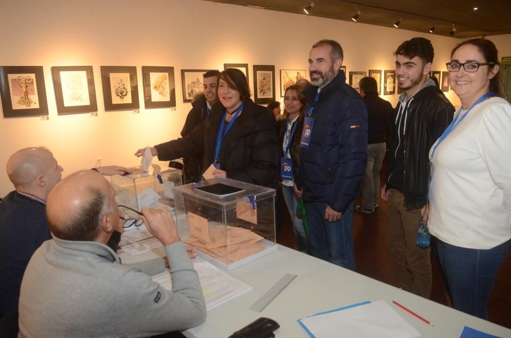 Las imágenes de la jornada electoral del 10N en Galicia.