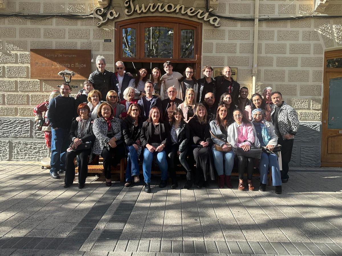 Seis generaciones de la familia Rovira han mantenido esta fábrica de turrones y dulces.