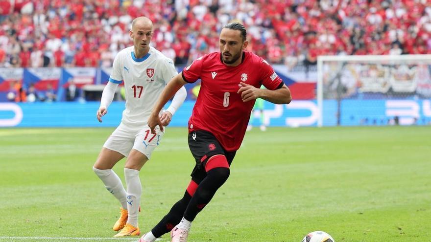 El Sevilla admite conversaciones avanzadas para incorporar a Kochorashvili