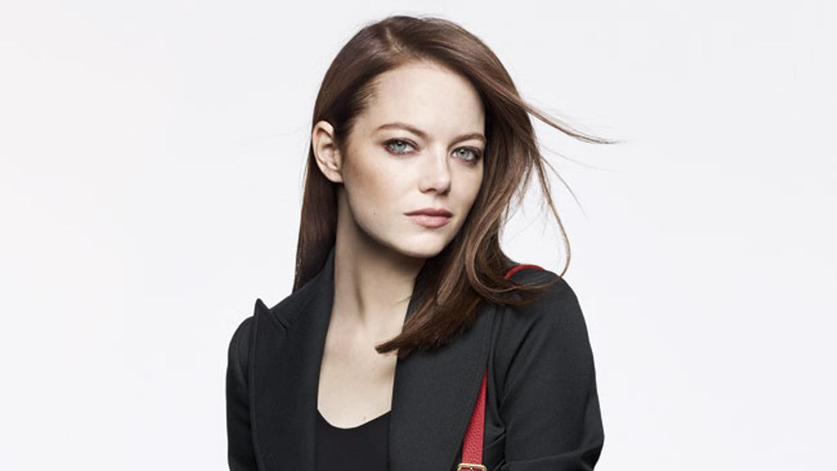 Emma Stone, imagen de Louis Vuitton con el bolso 'Capucines'