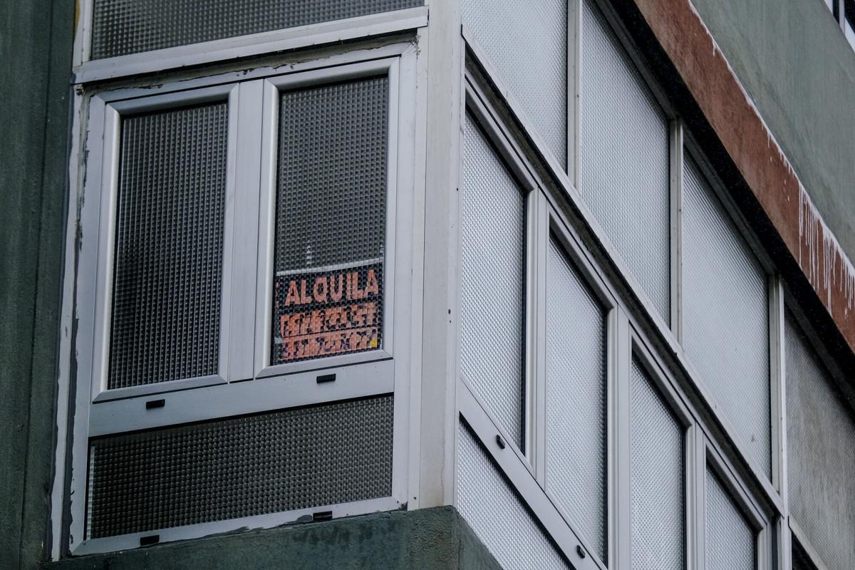 Carteles de alquiler de viviendas