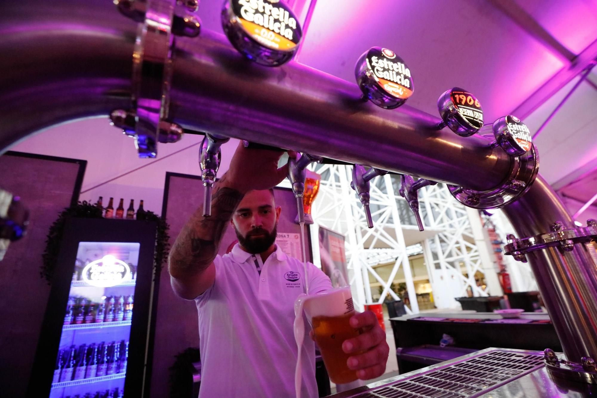 Mira aquí todas las fotos del primer día de la Feria de la Cerveza de Ibiza