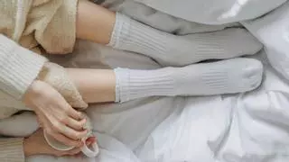 Dormir con calcetines: estas son las desventajas para la salud