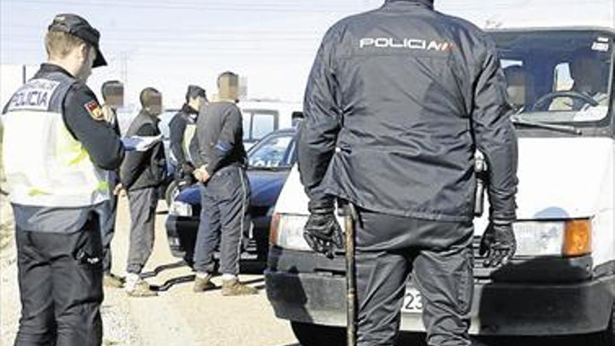 Detenidos en Castellón 2 fugitivos que recibían droga de Marruecos
