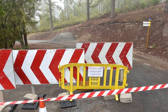 Obras en la carretera al área recreativa y zona ...