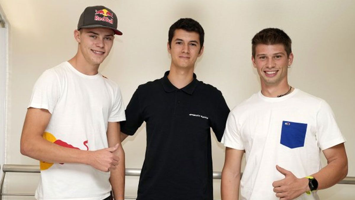 Luca Gresini, con Zaccone y Salac, sus pilotos de Moto2 para 2022