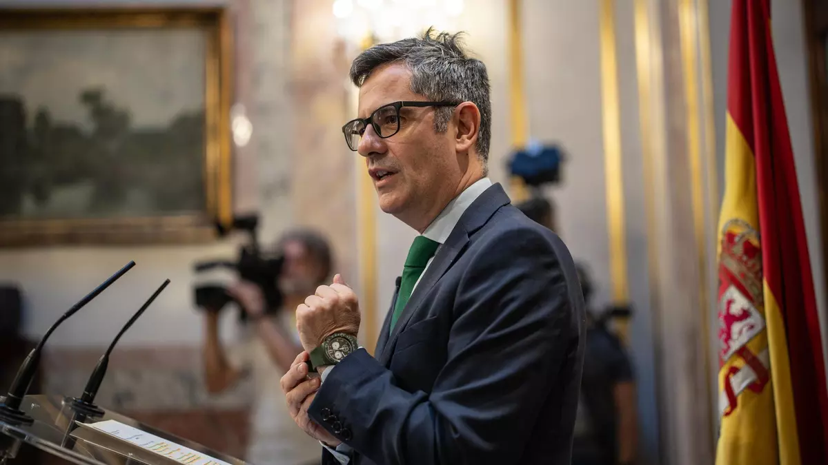 La Fiscalía, en contra de encausar a Bolaños en el caso Begoña porque no se justifica que controlara el dinero para su asistente